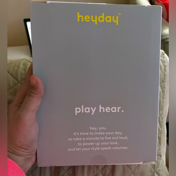 heyday Red and Pearl Embellished Hand Mirror - Picture 5 of 6